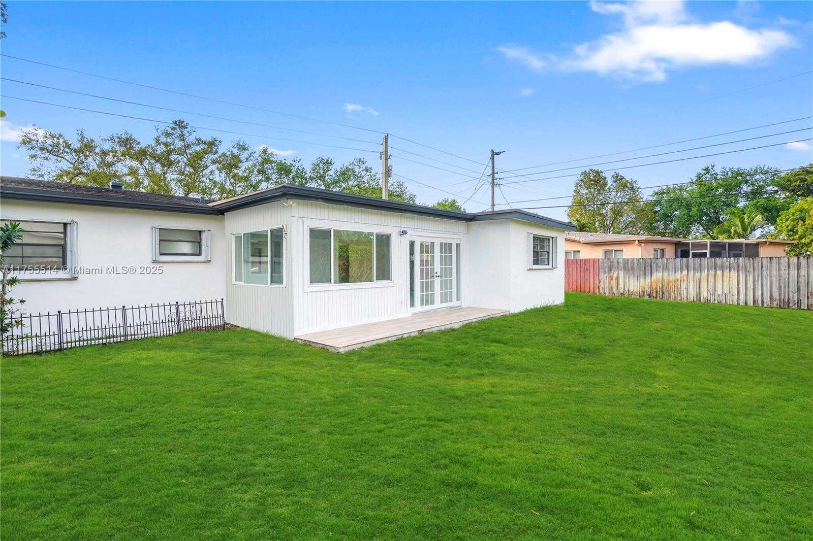 Small Image of 5280 SOUTH WEST 90TH AVE, Cooper City Number 38