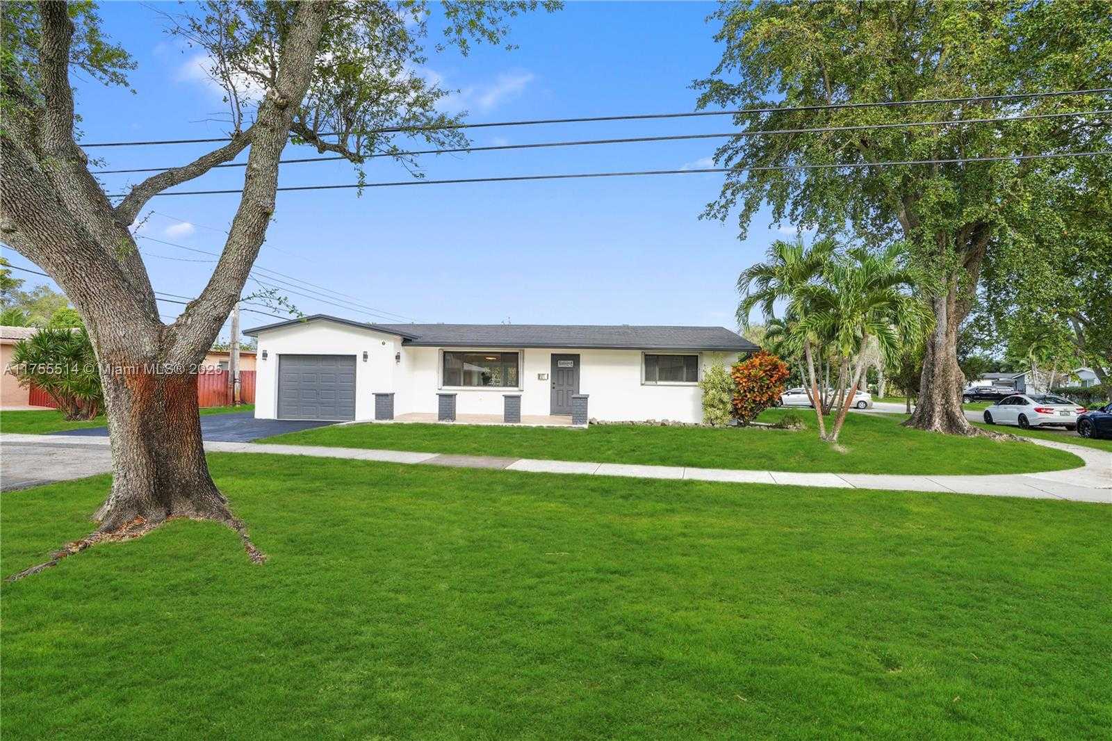 Small Image of 5280 SOUTH WEST 90TH AVE, Cooper City Number 4