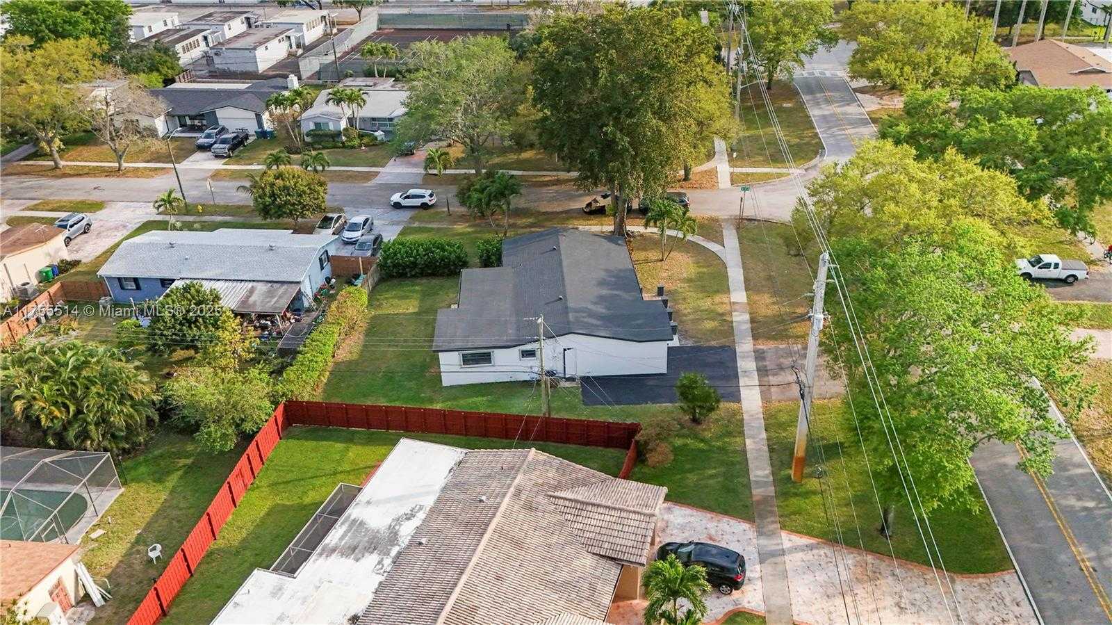 Small Image of 5280 SOUTH WEST 90TH AVE, Cooper City Number 40
