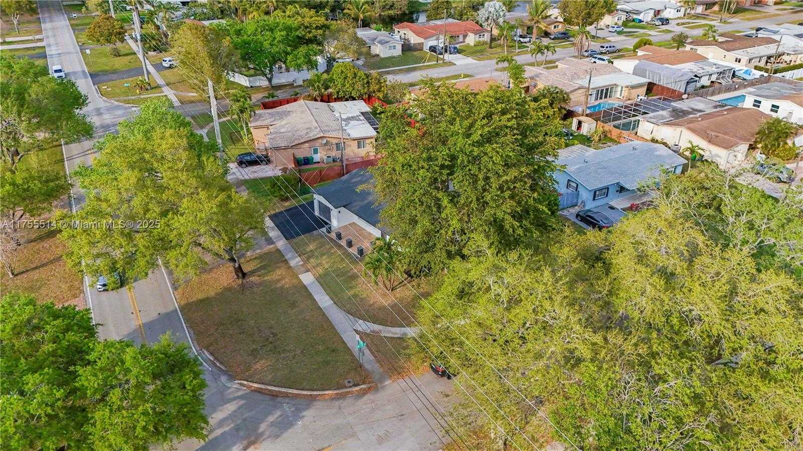 Small Image of 5280 SOUTH WEST 90TH AVE, Cooper City Number 42