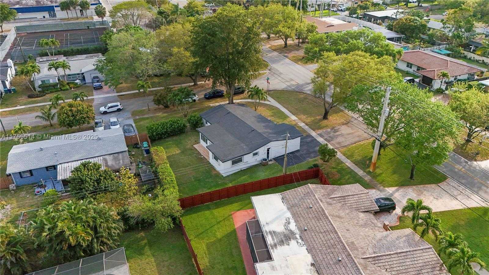Small Image of 5280 SOUTH WEST 90TH AVE, Cooper City Number 45
