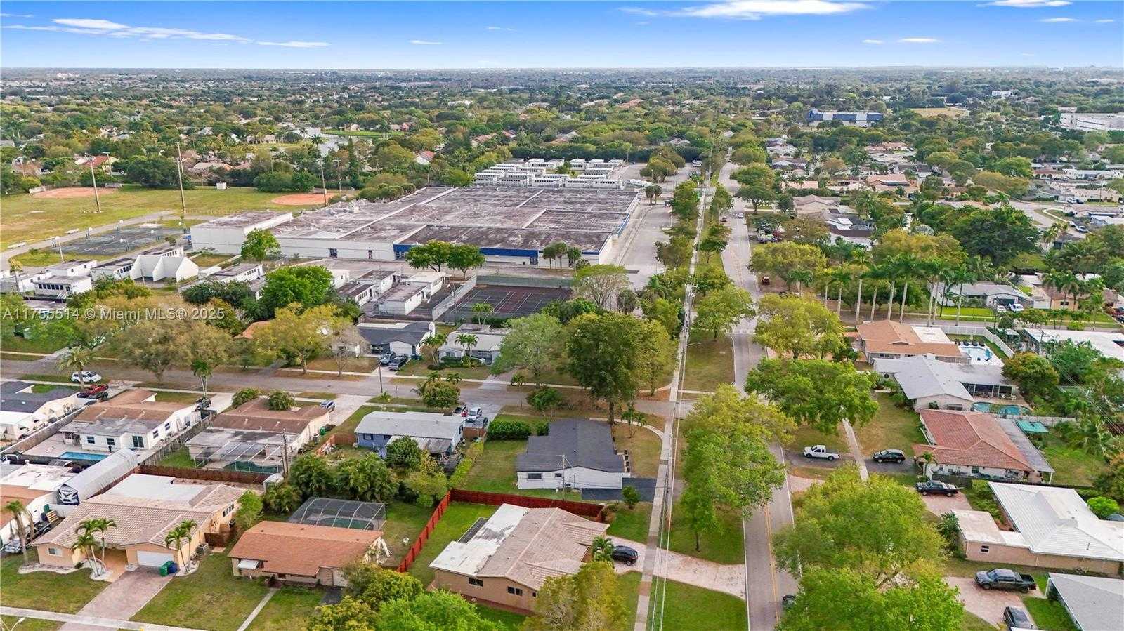 Small Image of 5280 SOUTH WEST 90TH AVE, Cooper City Number 56