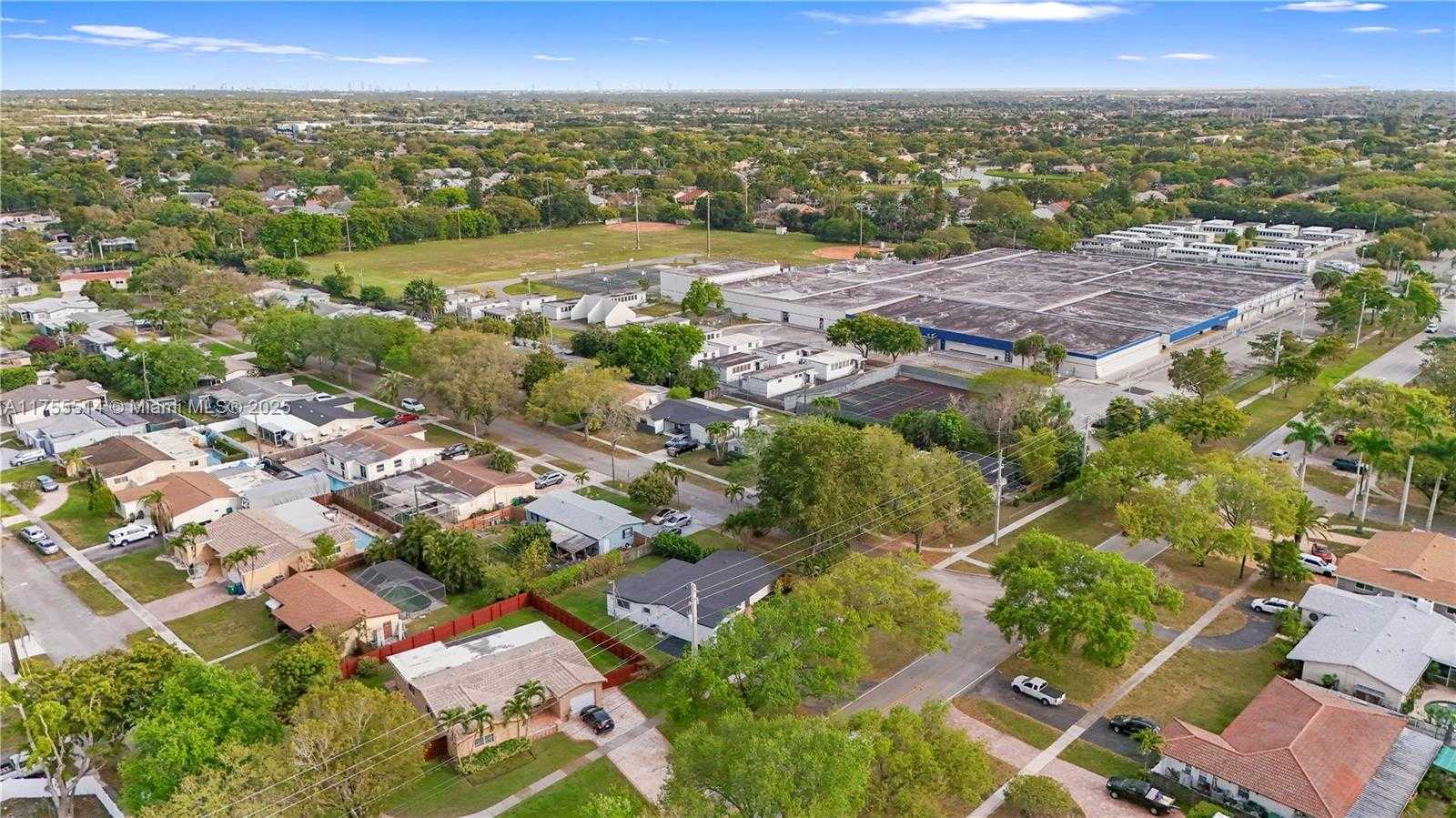 Small Image of 5280 SOUTH WEST 90TH AVE, Cooper City Number 57