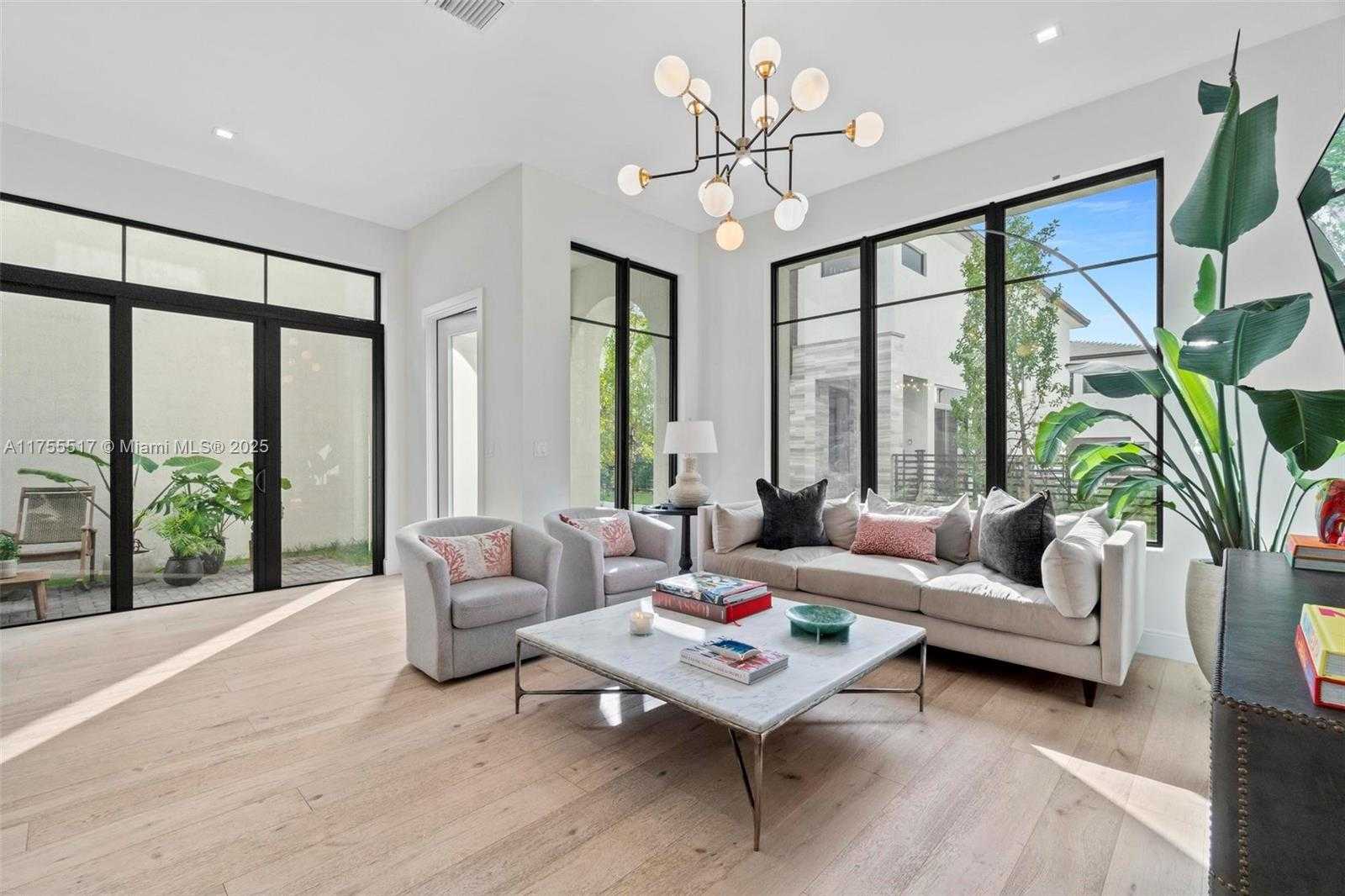 Small Image of 4482 NORTH WEST 80TH AVE, Doral Number 12