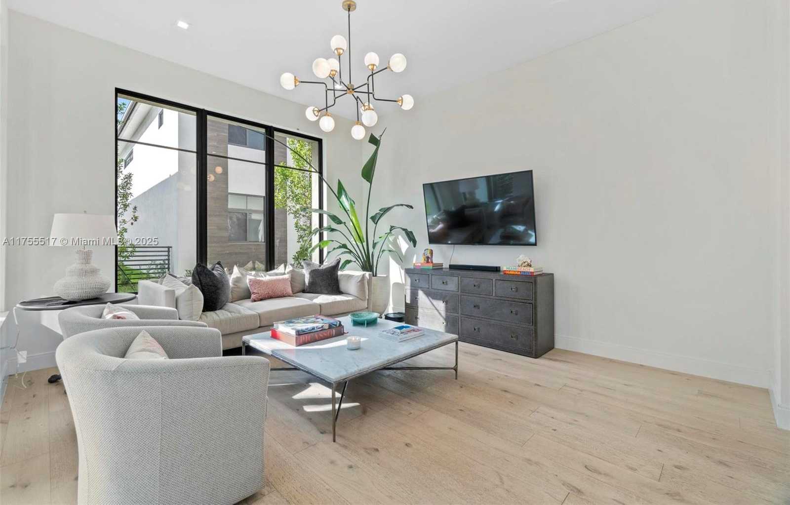 Small Image of 4482 NORTH WEST 80TH AVE, Doral Number 14