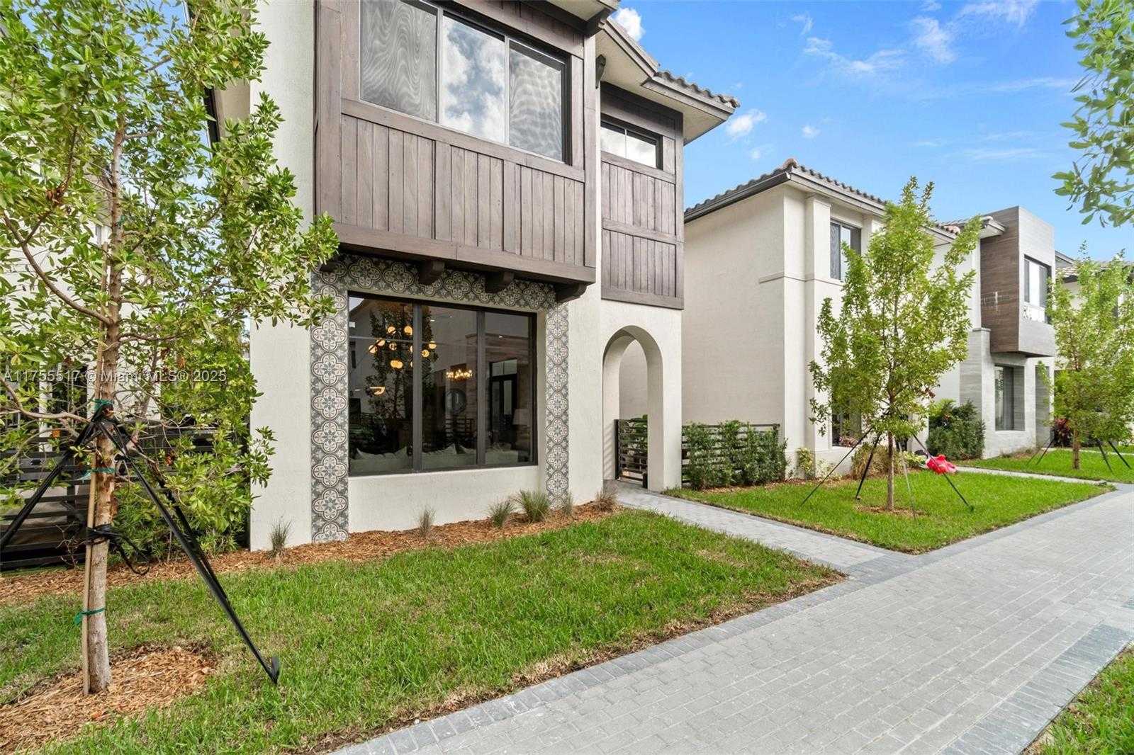 Small Image of 4482 NORTH WEST 80TH AVE, Doral Number 43