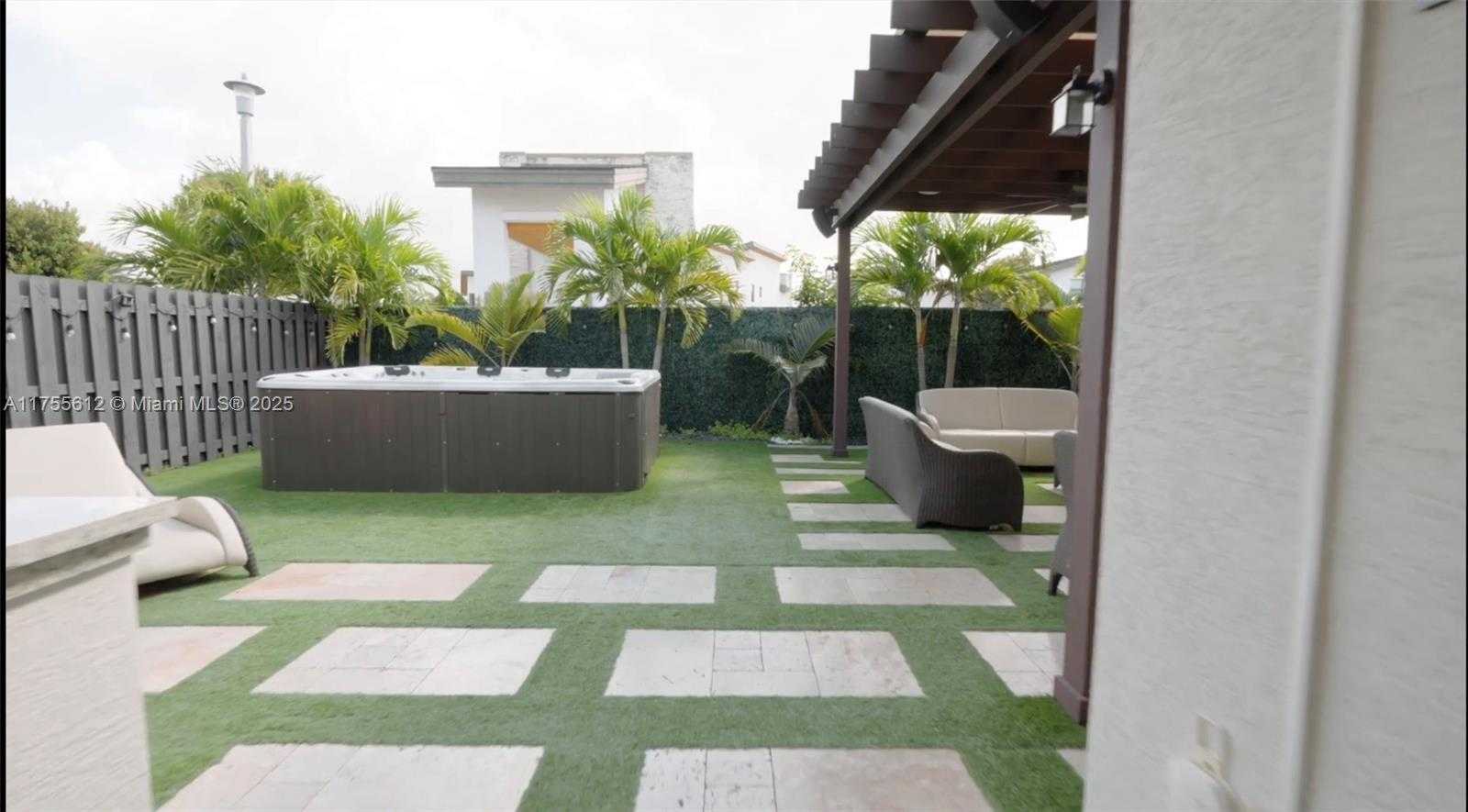 Small Image of 7661 NORTH WEST 103RD CT, Doral Number 11