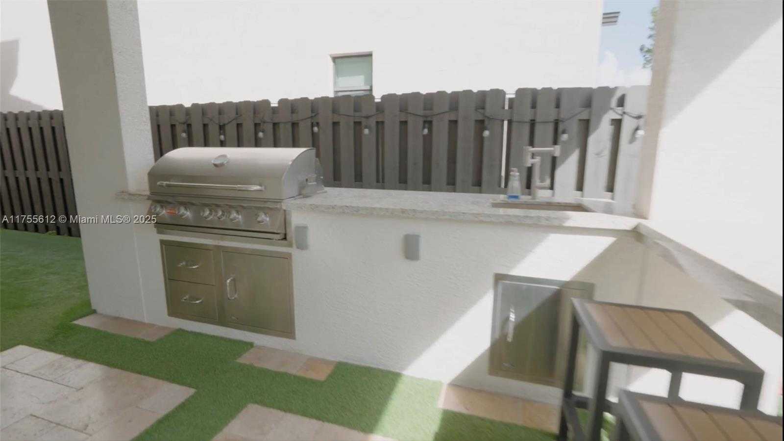 Small Image of 7661 NORTH WEST 103RD CT, Doral Number 9