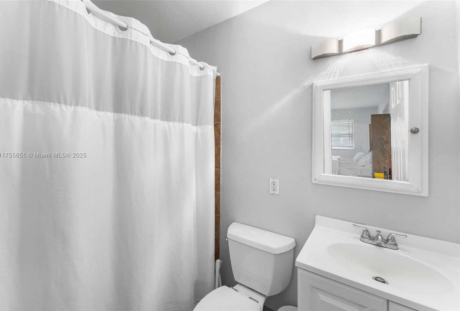 Small Image of 2751 NORTH WEST 26TH AVE, Oakland Park Number 11
