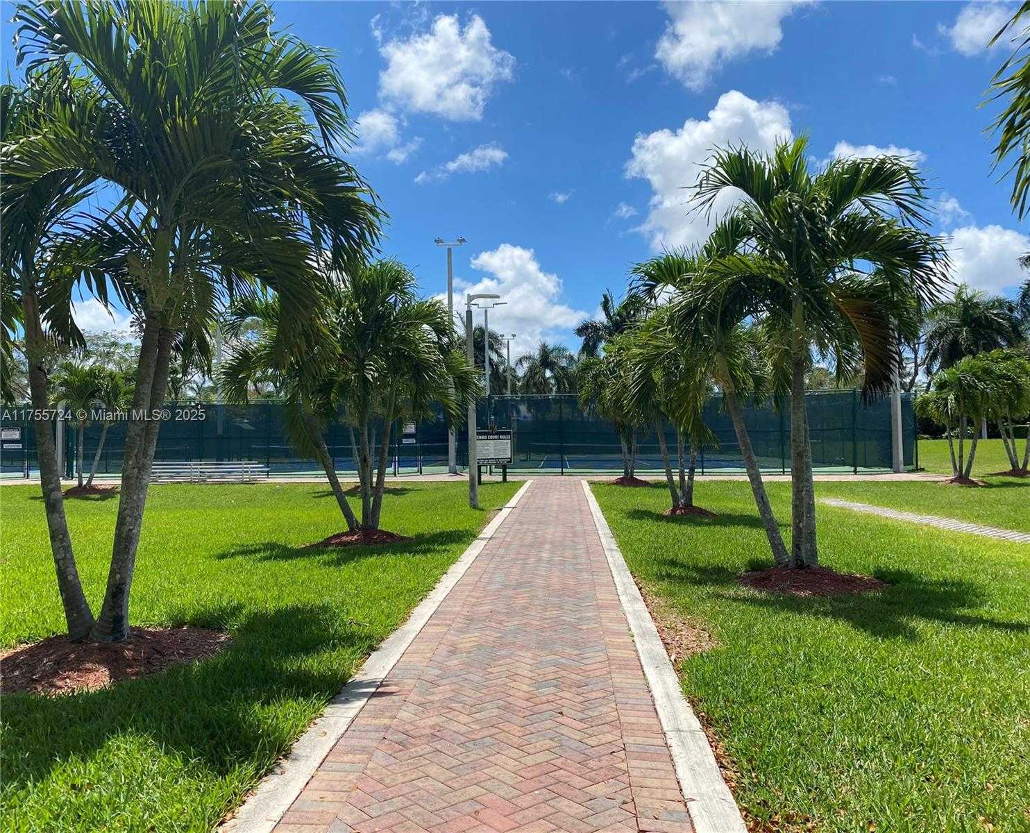 Small Image of 11271 NORTH WEST 61ST ST, Doral Number 51