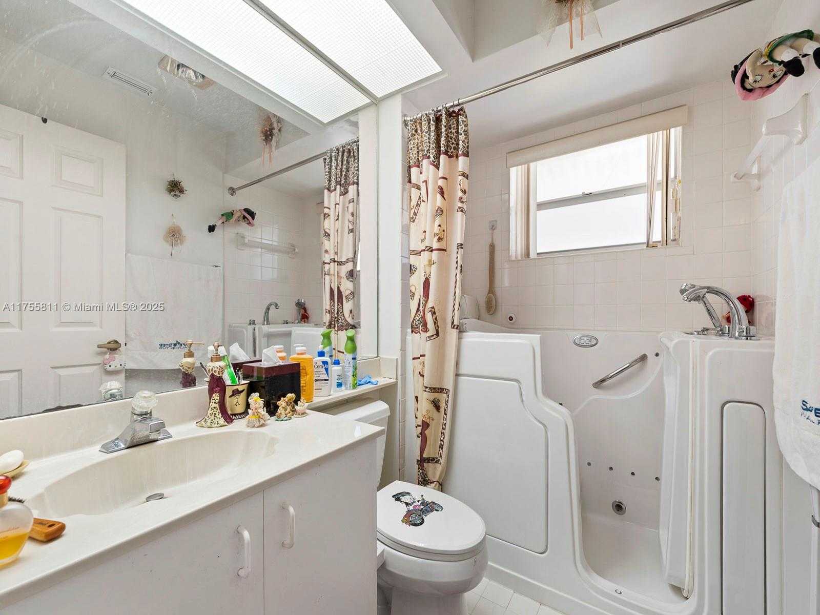 Small Image of 2275 SOUTH EAST 4TH CT, Homestead Number 14