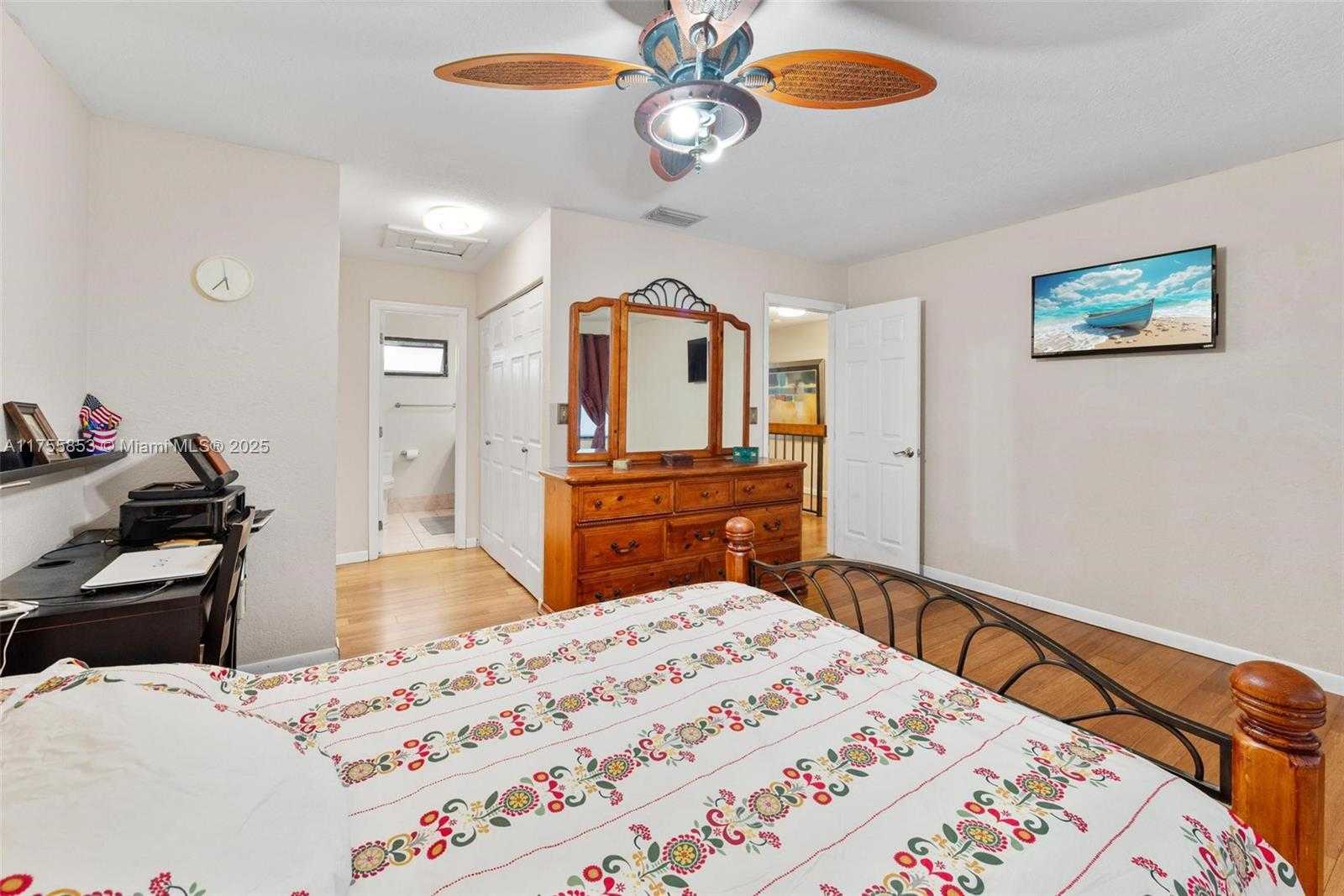 Small Image of 8211 SOUTH WEST 39TH CT, Davie Number 14
