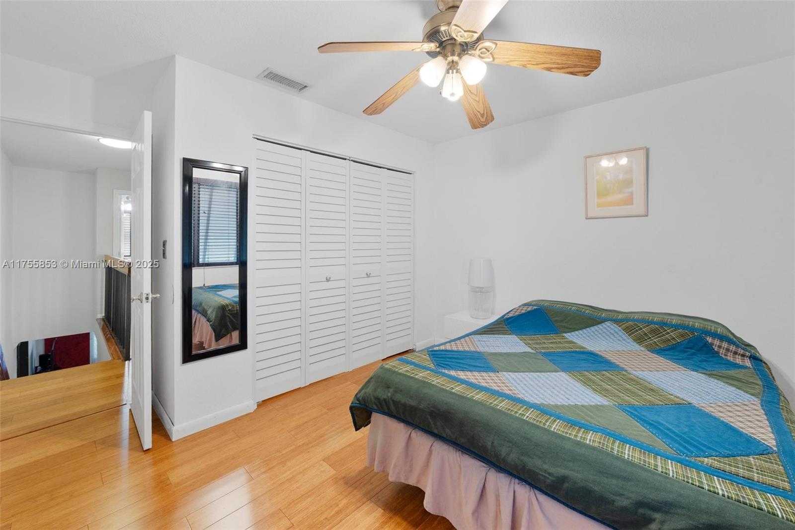Small Image of 8211 SOUTH WEST 39TH CT, Davie Number 17