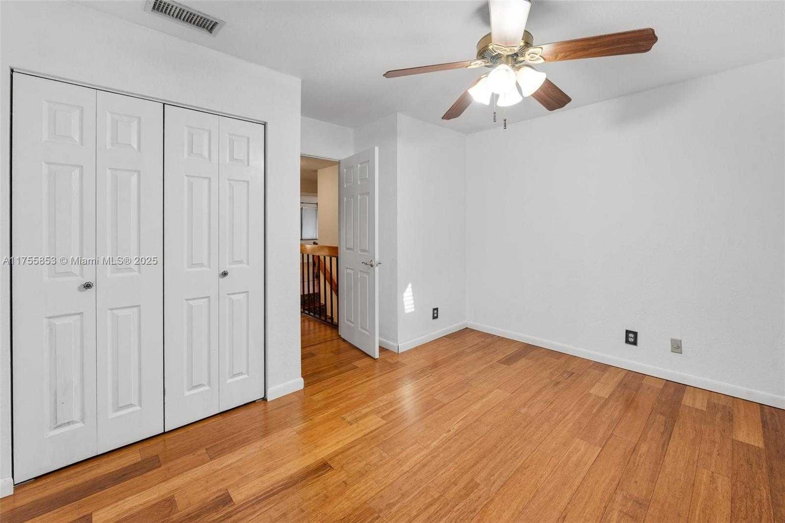Small Image of 8211 SOUTH WEST 39TH CT, Davie Number 20