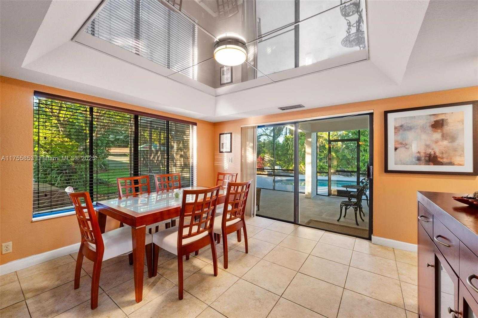 Small Image of 8211 SOUTH WEST 39TH CT, Davie Number 8