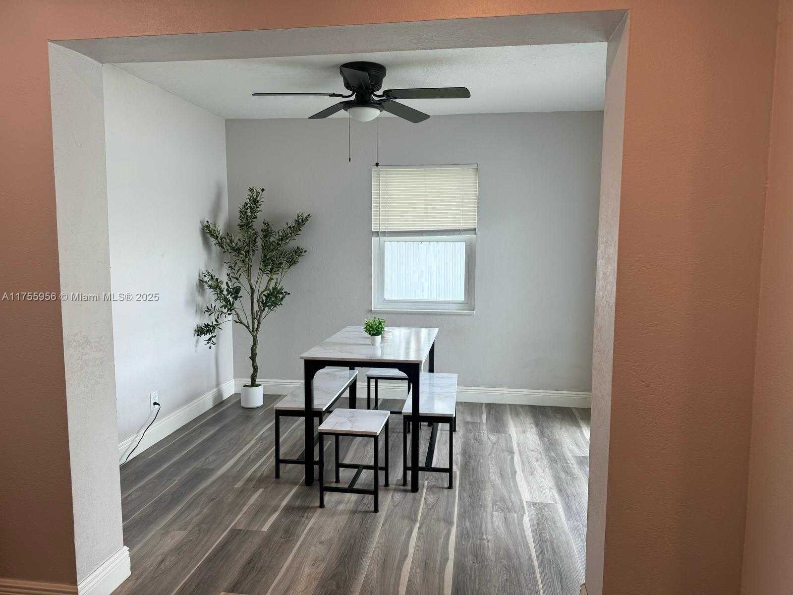 Small Image of 4161 SOUTH WEST 56TH AVE, Davie Number 10