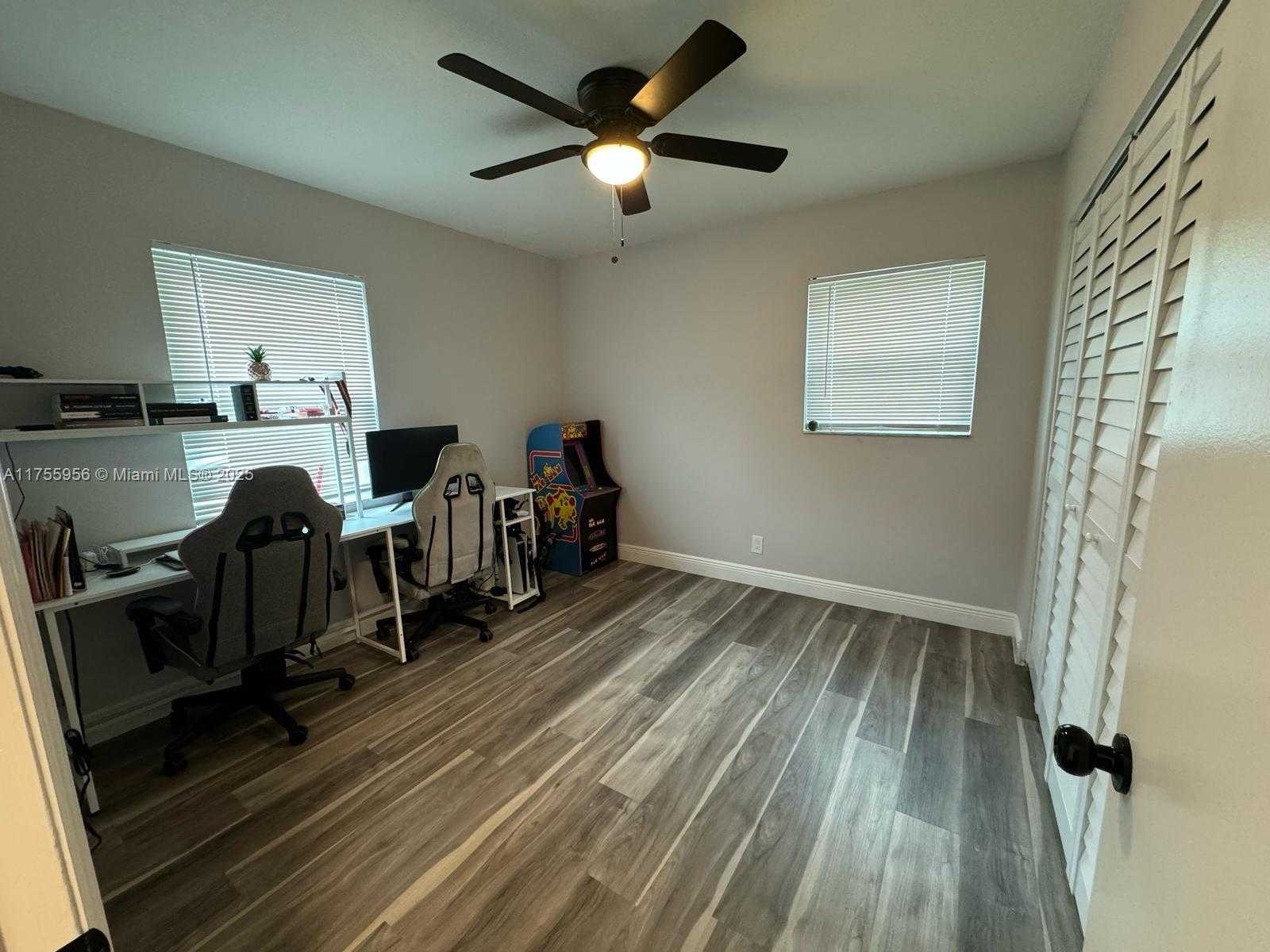Small Image of 4161 SOUTH WEST 56TH AVE, Davie Number 20