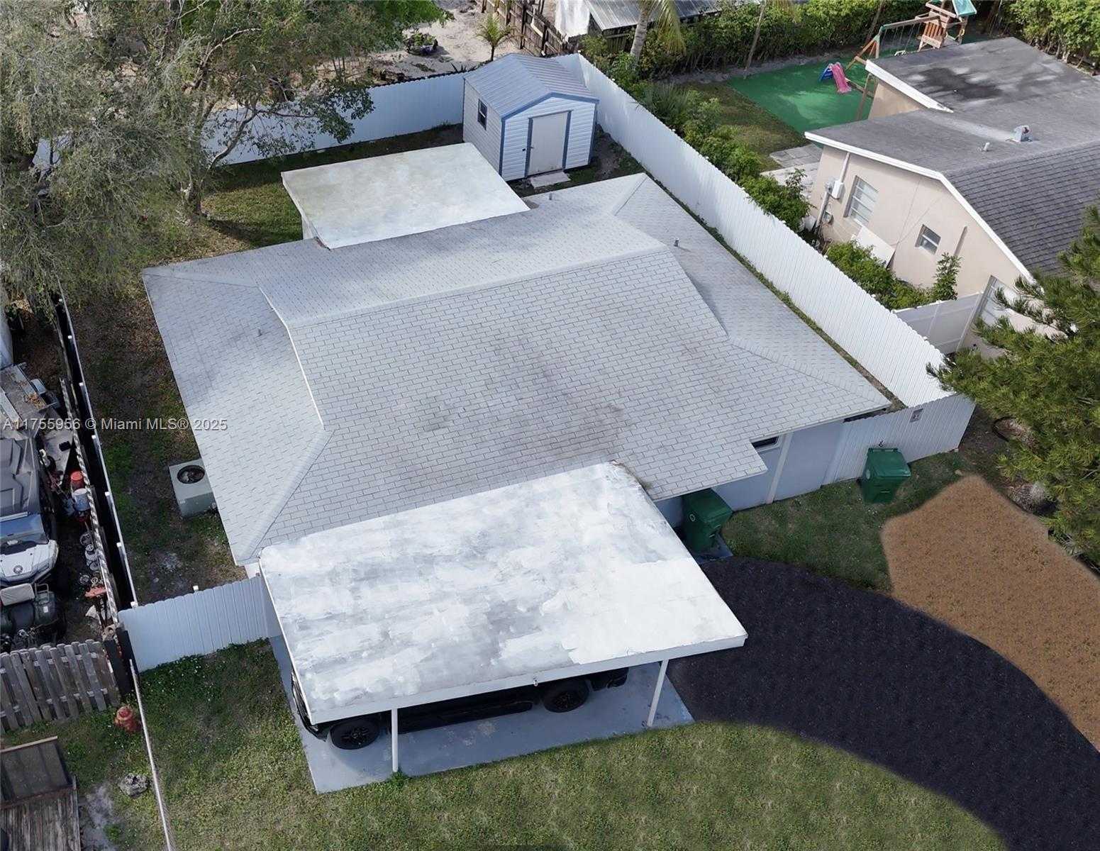 Small Image of 4161 SOUTH WEST 56TH AVE, Davie Number 3