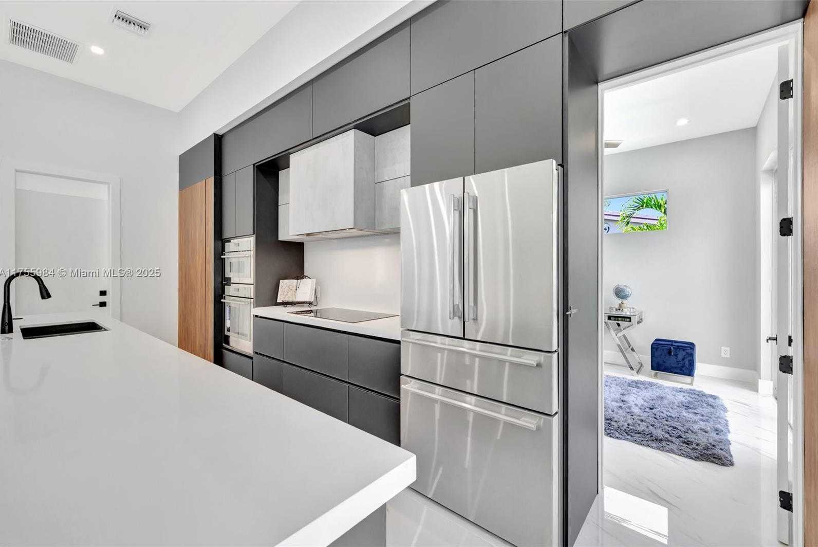 Small Image of 4440 NORTH EAST 15TH TER, Oakland Park Number 53
