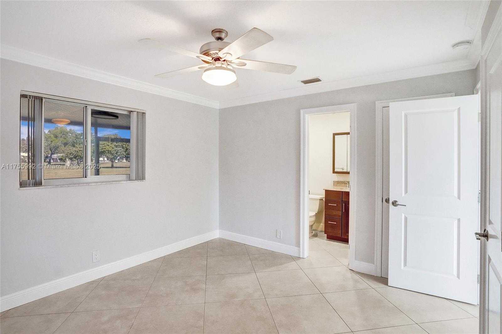 Small Image of 2927 NORTH WEST 46TH ST, Tamarac Number 28