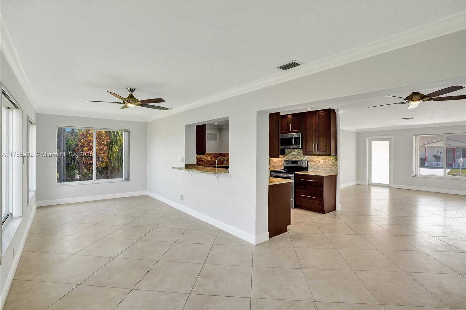 Small Image of 2927 NORTH WEST 46TH ST, Tamarac Number 31