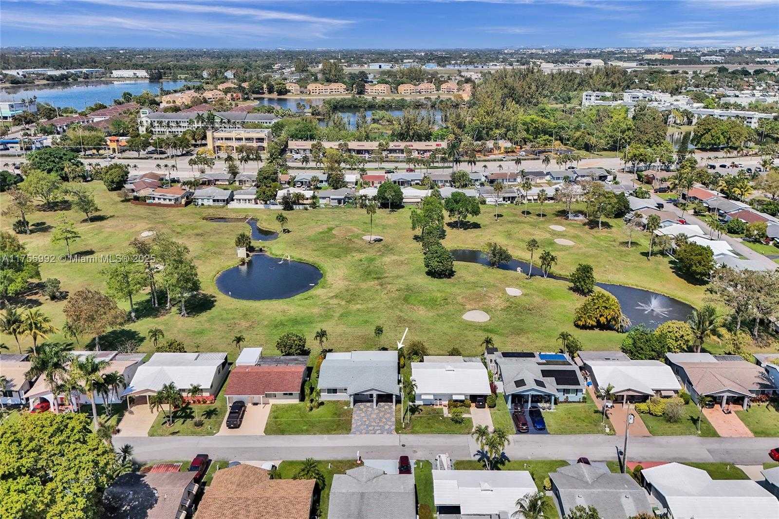 Small Image of 2927 NORTH WEST 46TH ST, Tamarac Number 41