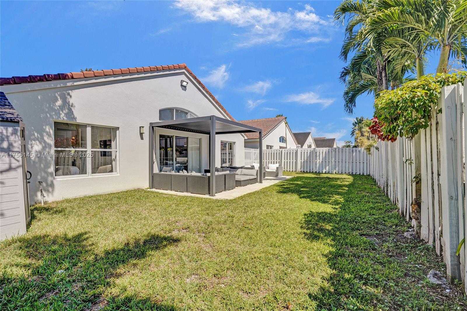 Small Image of 3380 SOUTH WEST 50TH ST, Hollywood Number 14
