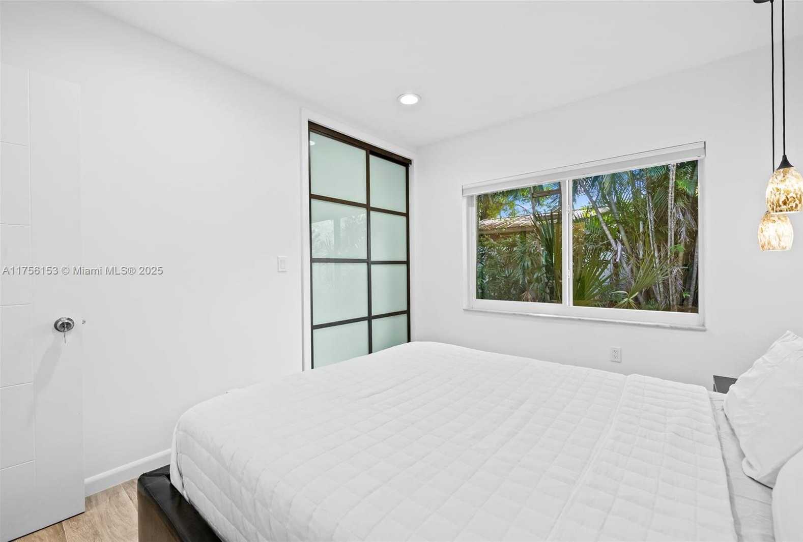 Small Image of 836 SOUTH WEST 18TH CT, Fort Lauderdale Number 13