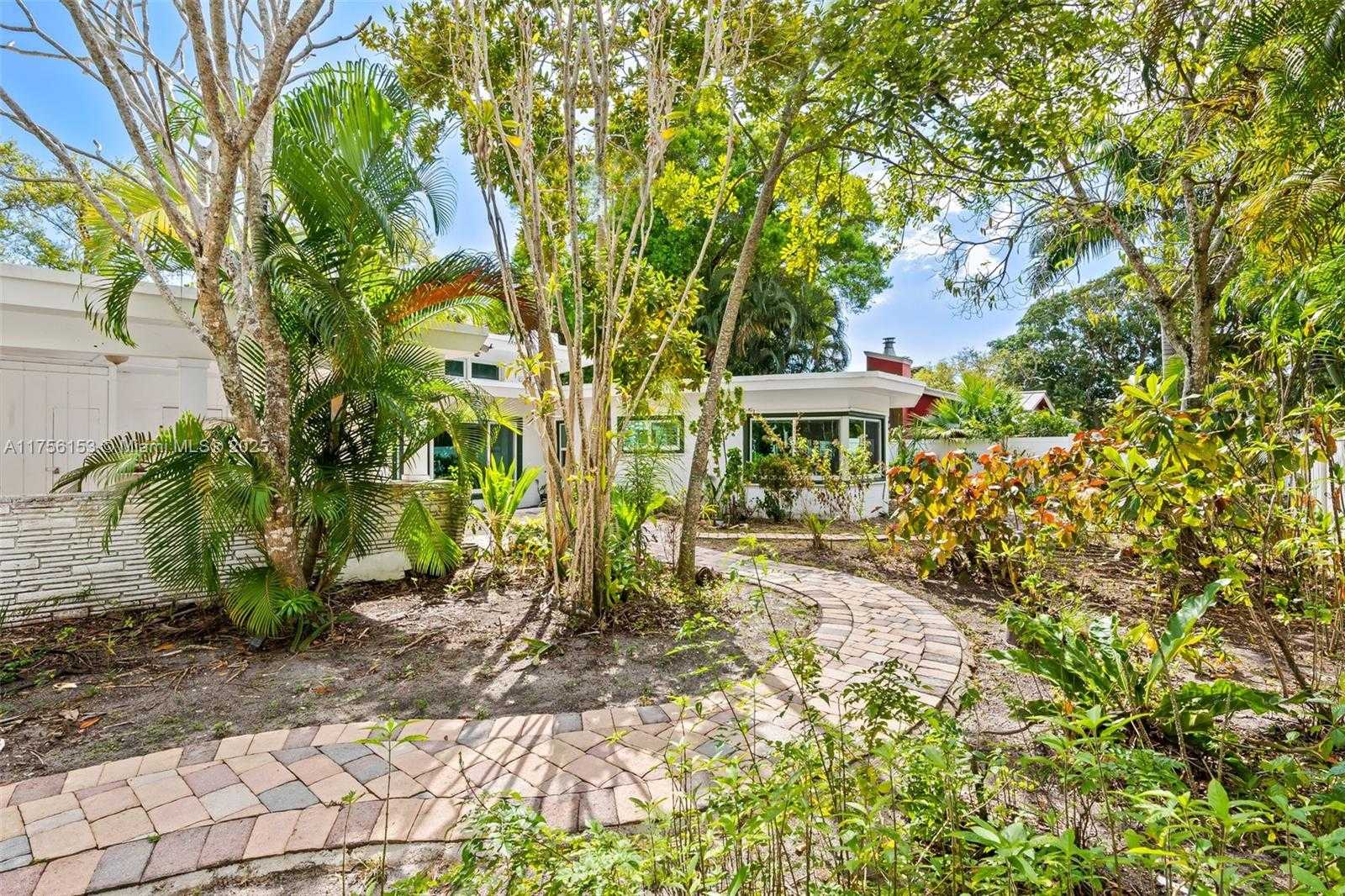 Small Image of 836 SOUTH WEST 18TH CT, Fort Lauderdale Number 9