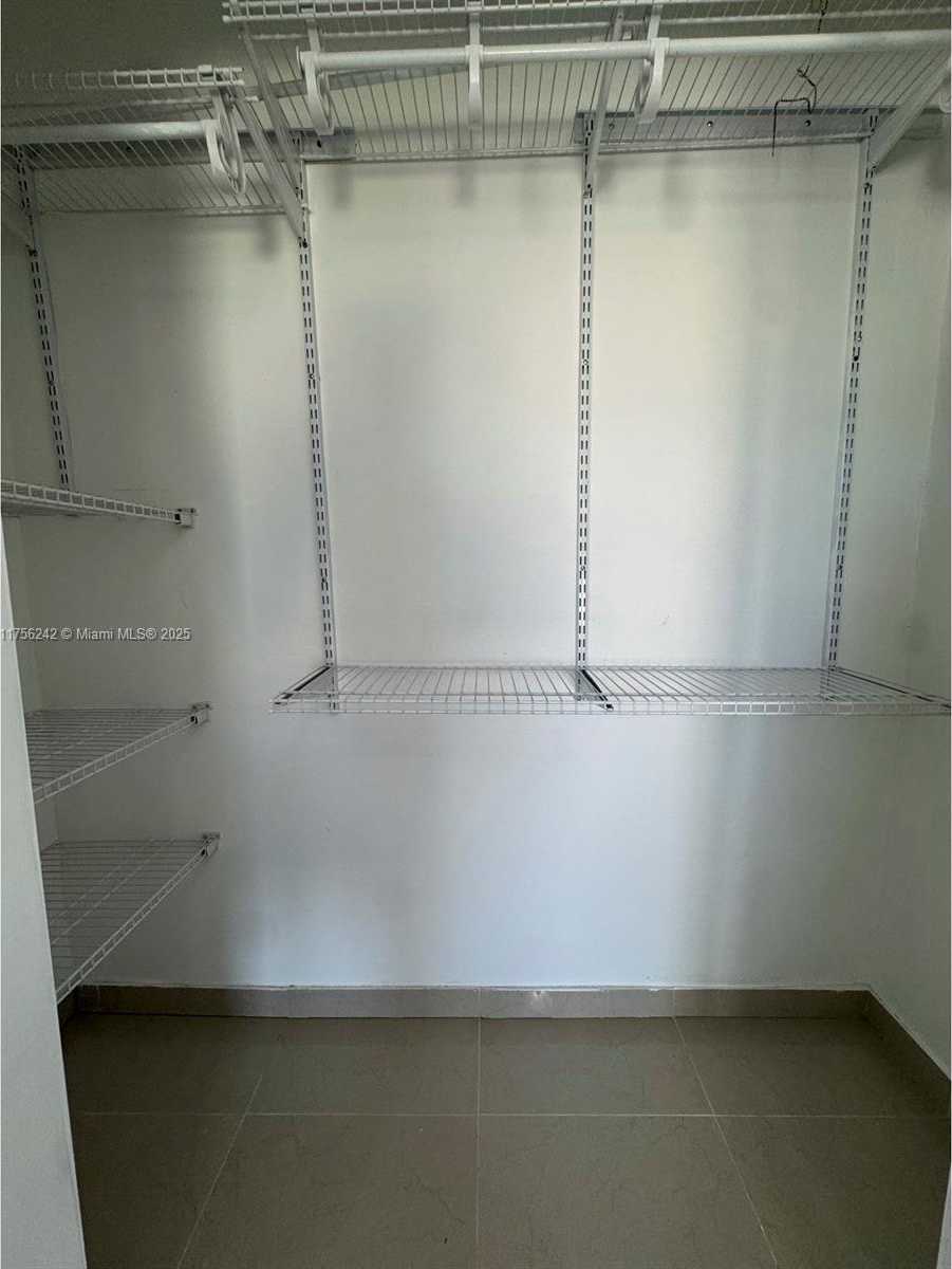 Small Image of 2318 SCOTT ST, Hollywood Number 10
