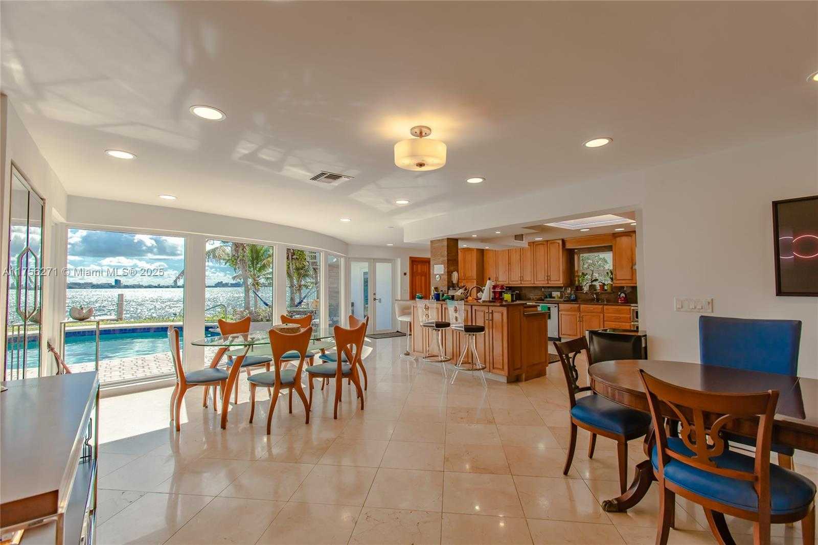 Small Image of 1750 BAY DR, Miami Beach Number 21