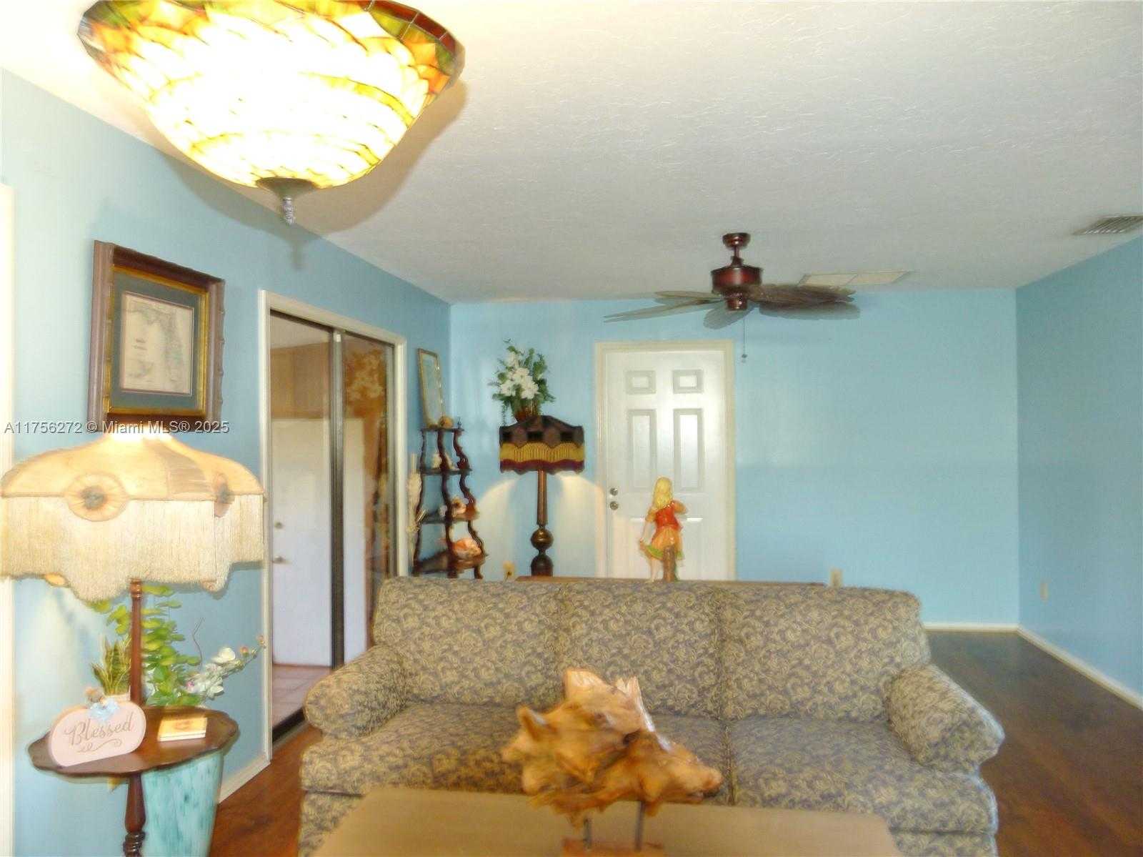 Small Image of 1160 20TH STREET, Bulkhead Ridge Number 16