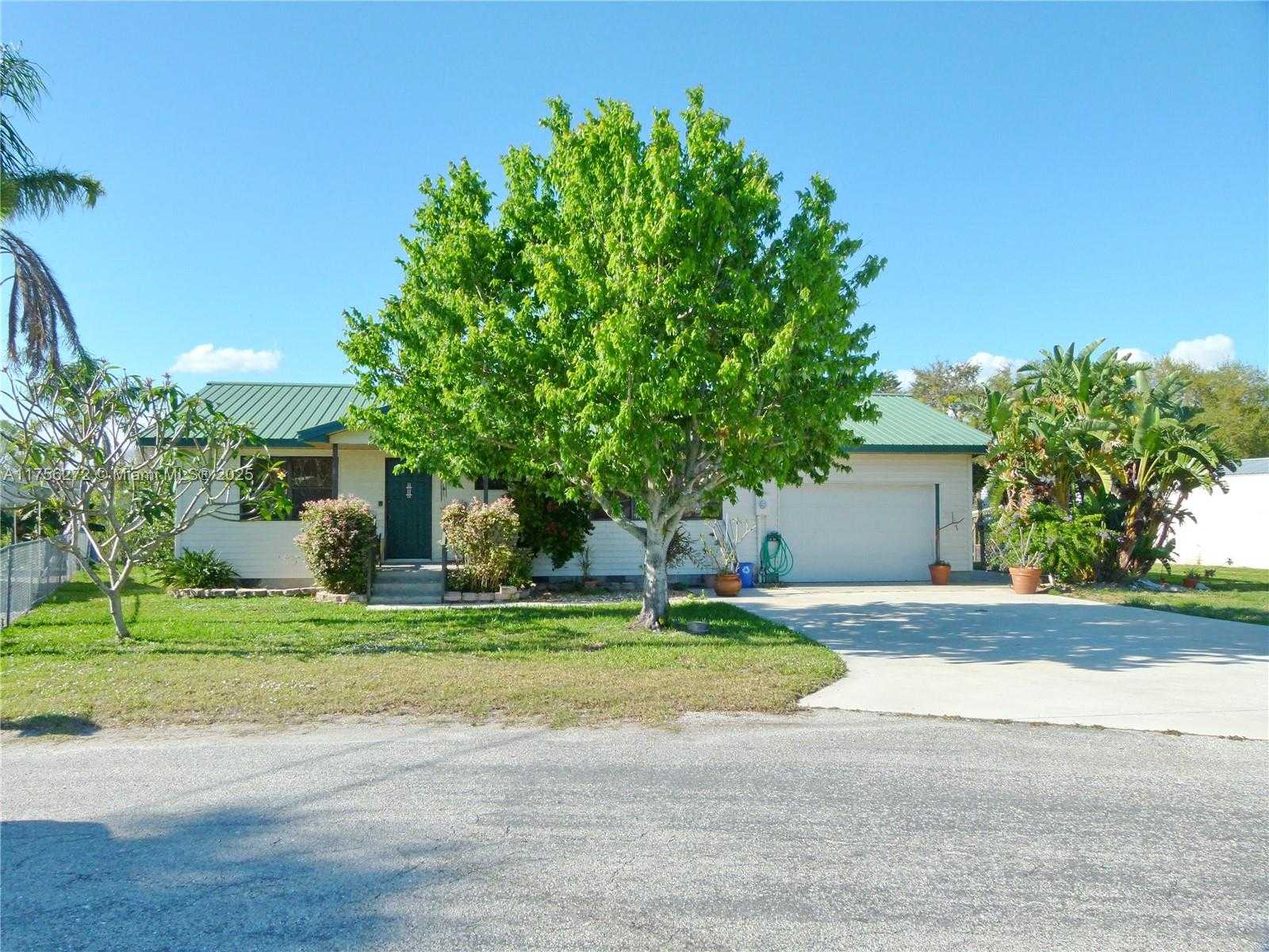 Small Image of 1160 20TH STREET, Bulkhead Ridge Number 2