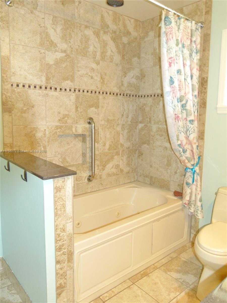 Small Image of 1160 20TH STREET, Bulkhead Ridge Number 26