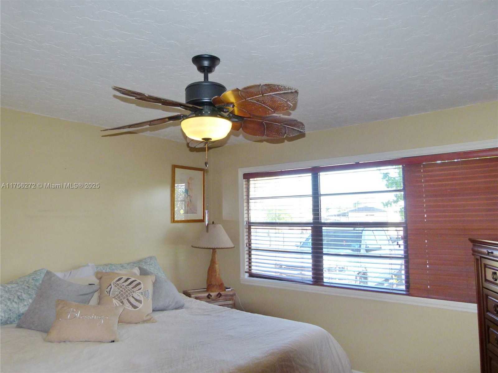 Small Image of 1160 20TH STREET, Bulkhead Ridge Number 27