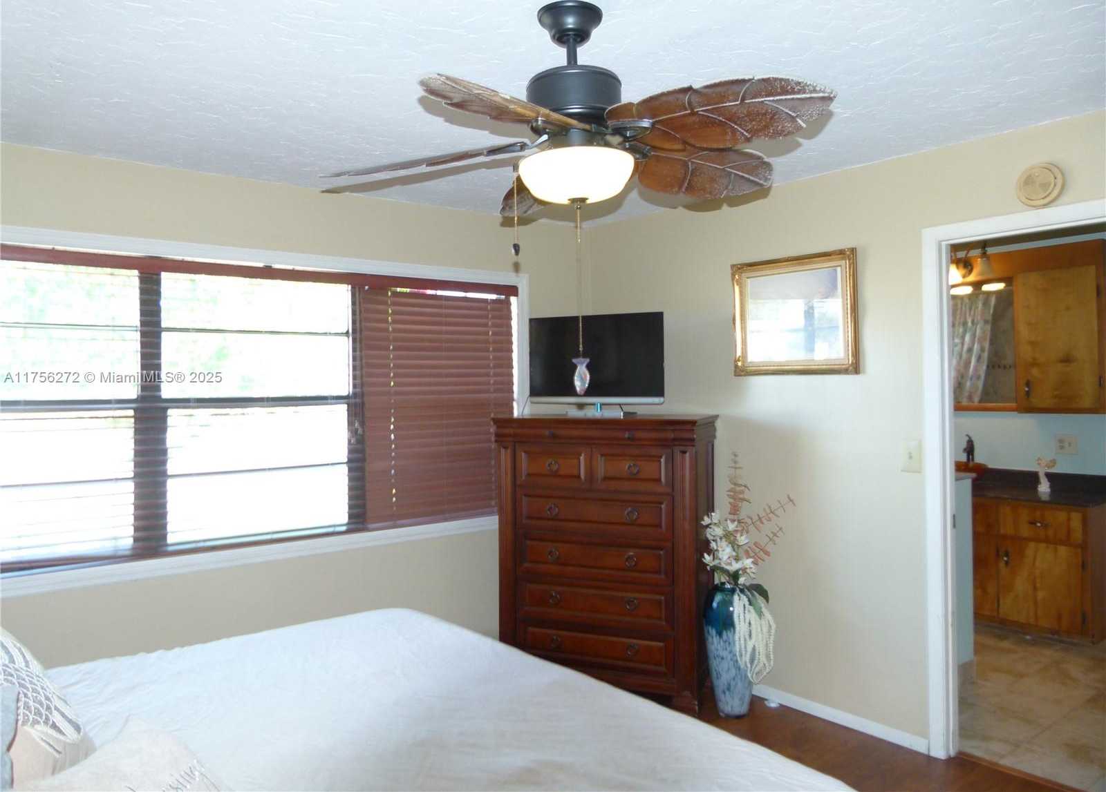 Small Image of 1160 20TH STREET, Bulkhead Ridge Number 28