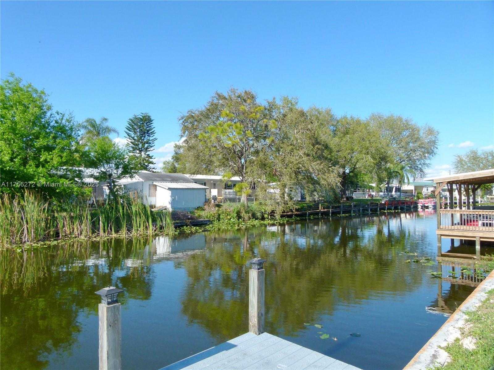 Small Image of 1160 20TH STREET, Bulkhead Ridge Number 42