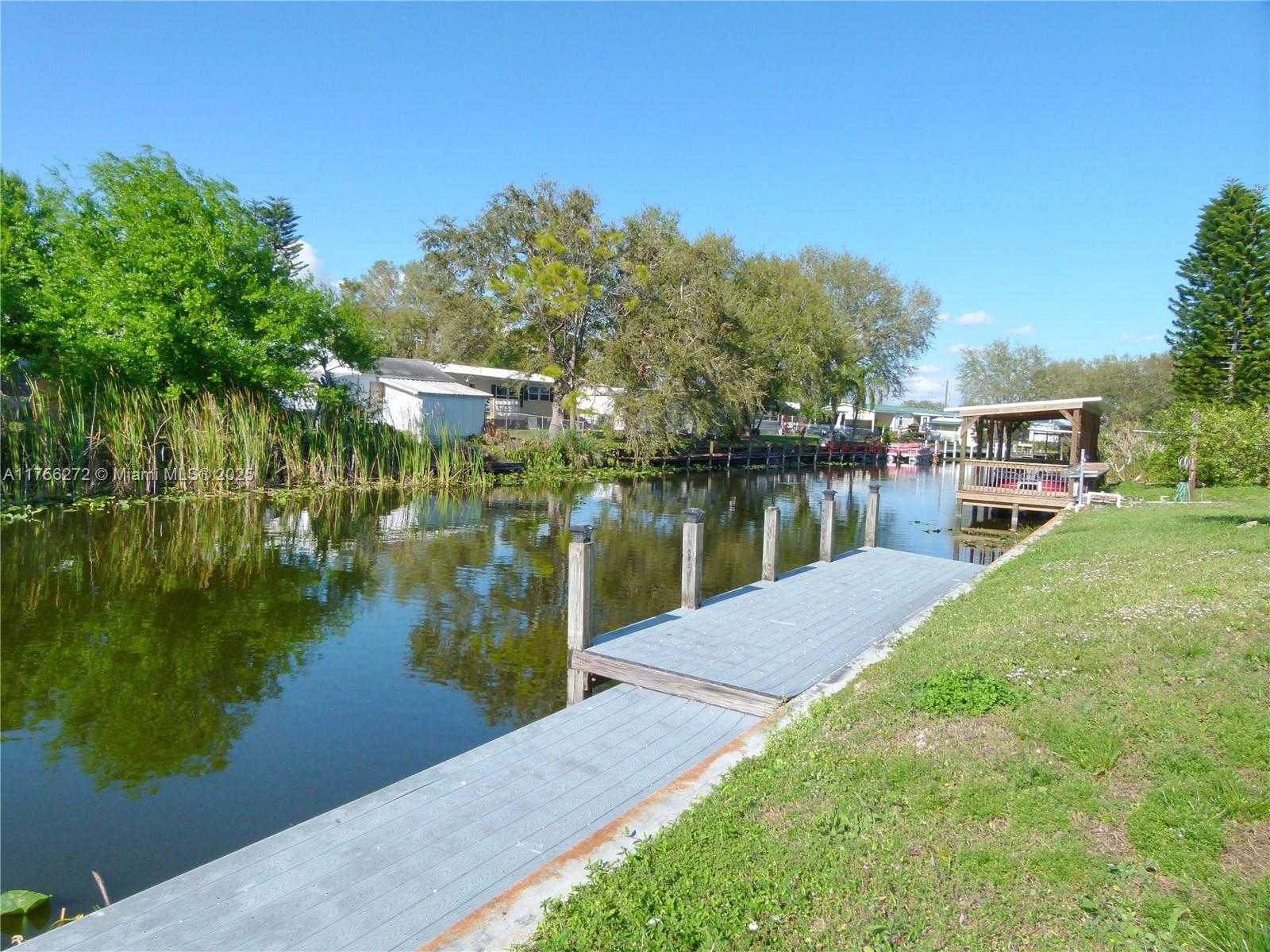 Small Image of 1160 20TH STREET, Bulkhead Ridge Number 45