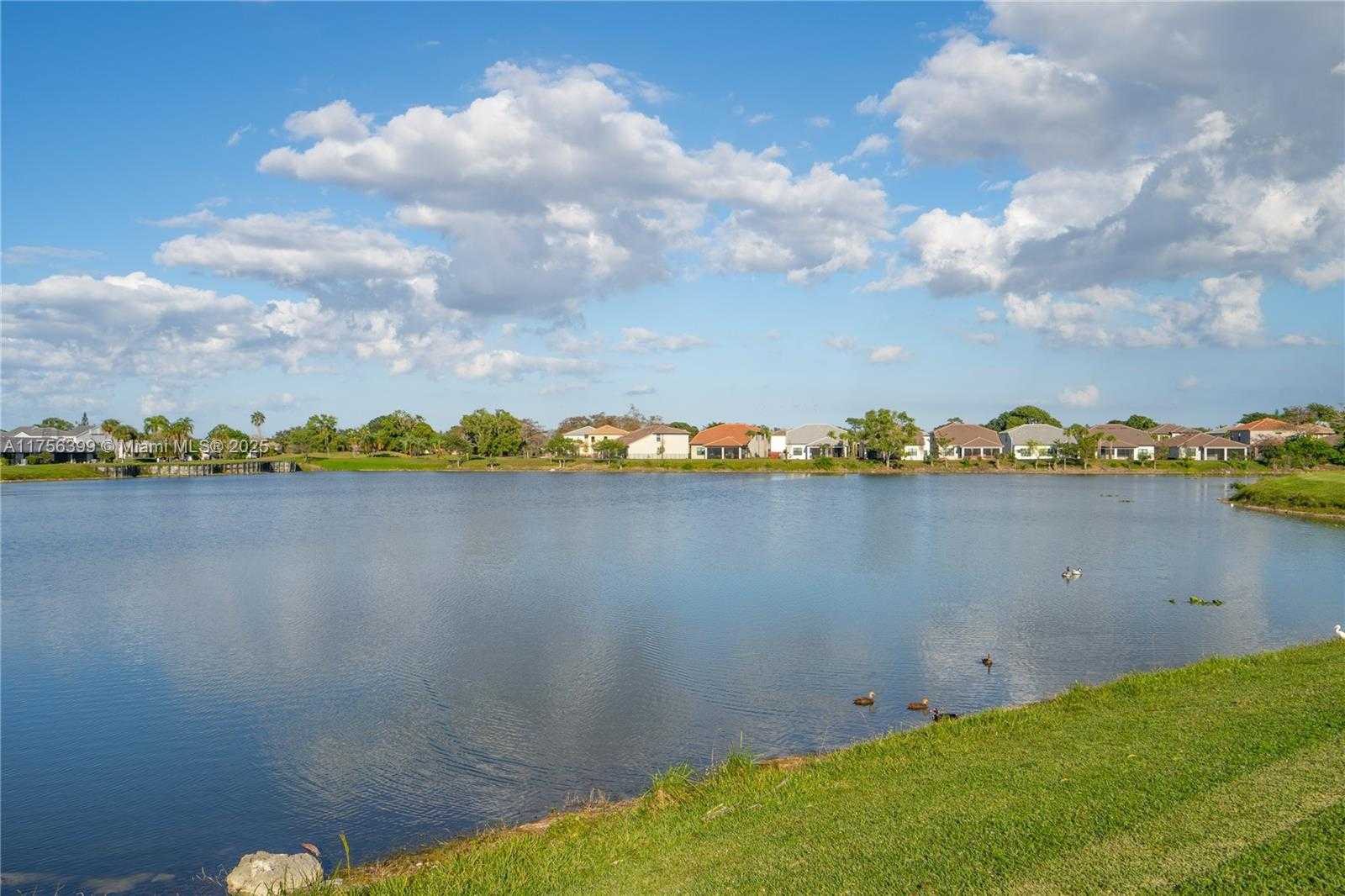 Small Image of 7681 NORTH WEST 84TH LN, Tamarac Number 14