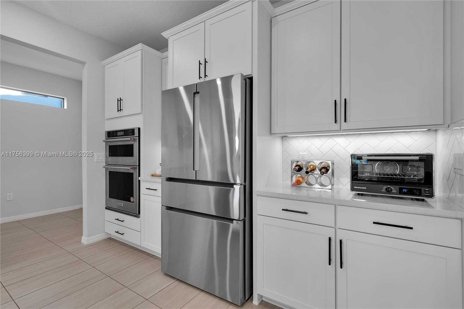 Small Image of 7681 NORTH WEST 84TH LN, Tamarac Number 22