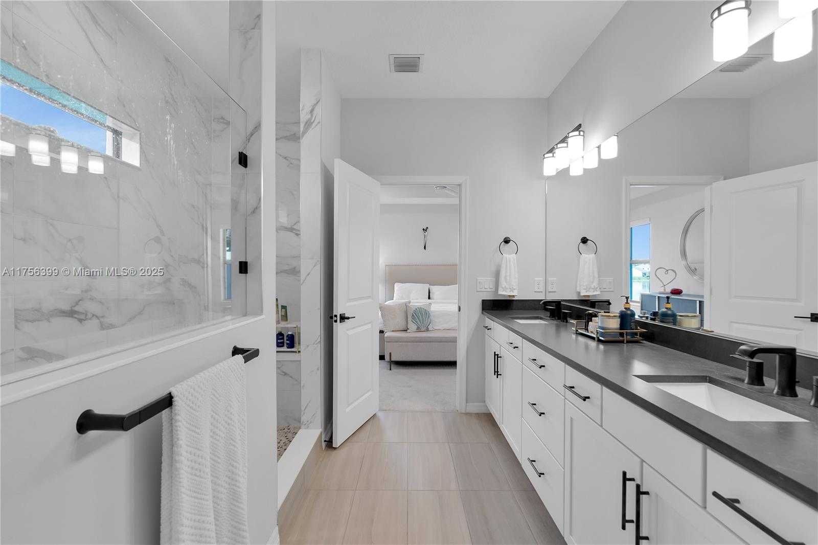 Small Image of 7681 NORTH WEST 84TH LN, Tamarac Number 31