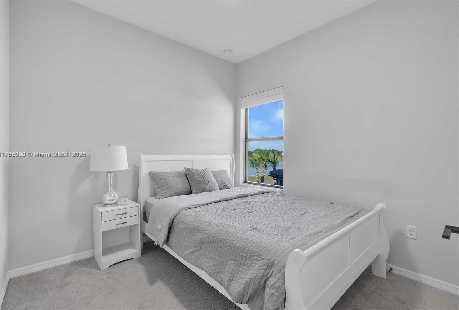 Small Image of 7681 NORTH WEST 84TH LN, Tamarac Number 38