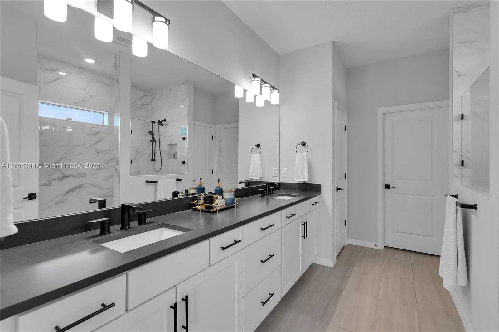 Small Image of 7681 NORTH WEST 84TH LN, Tamarac Number 4