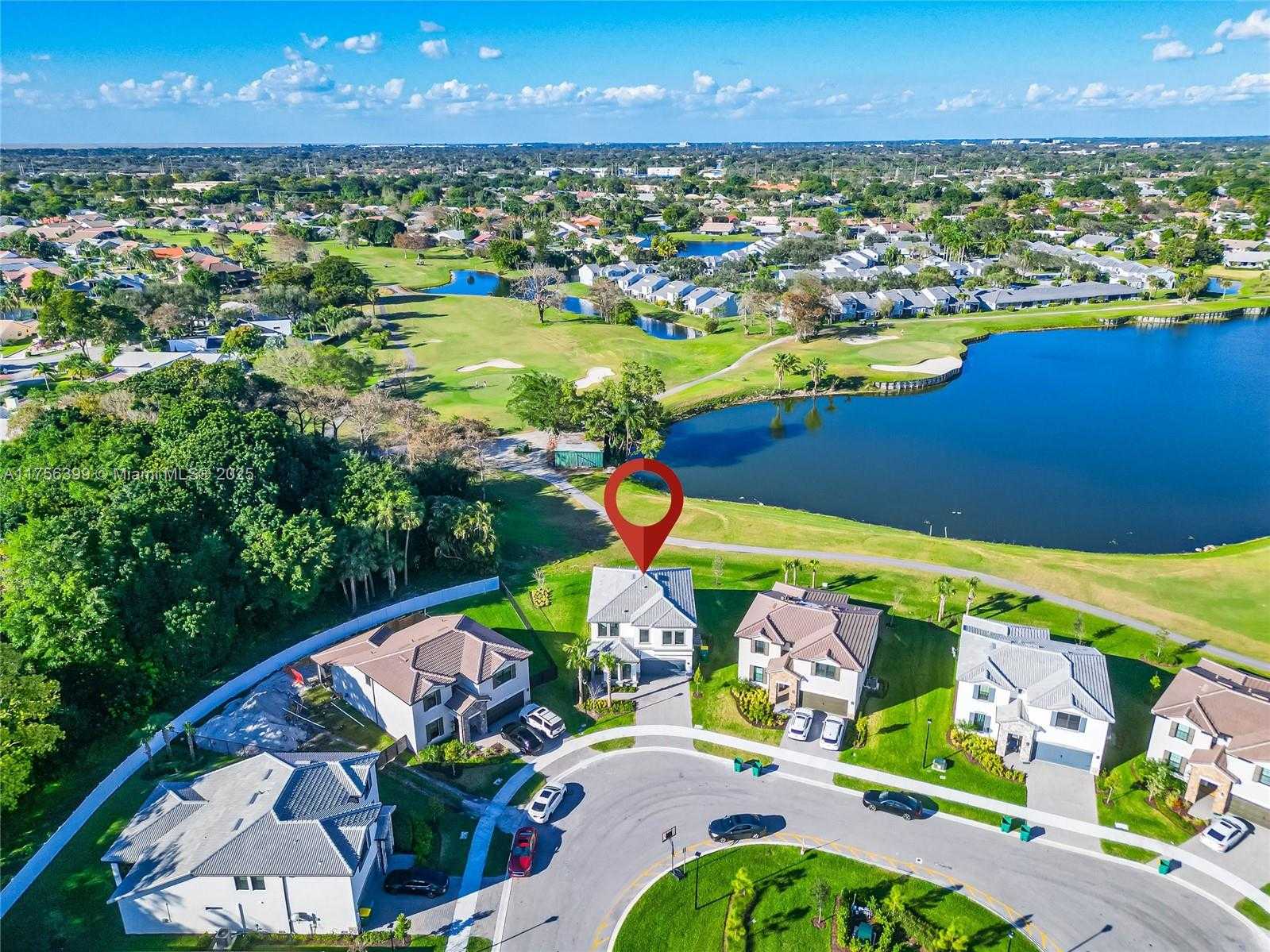 Small Image of 7681 NORTH WEST 84TH LN, Tamarac Number 44
