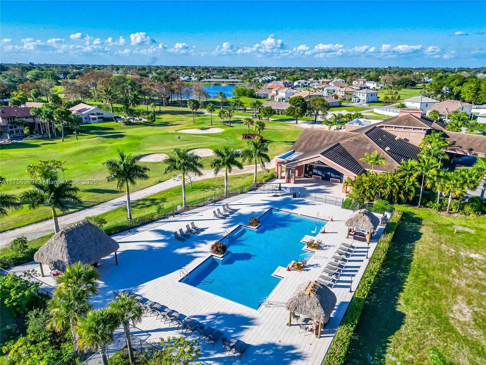 Small Image of 7681 NORTH WEST 84TH LN, Tamarac Number 50