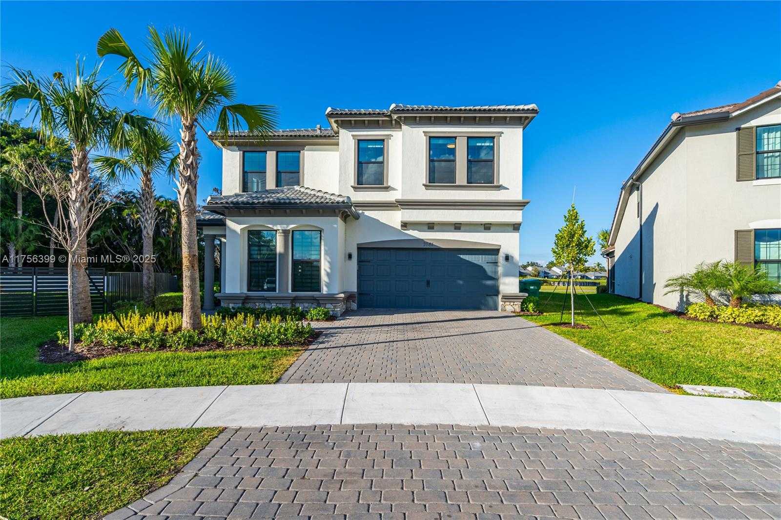 Small Image of 7681 NORTH WEST 84TH LN, Tamarac Number 7
