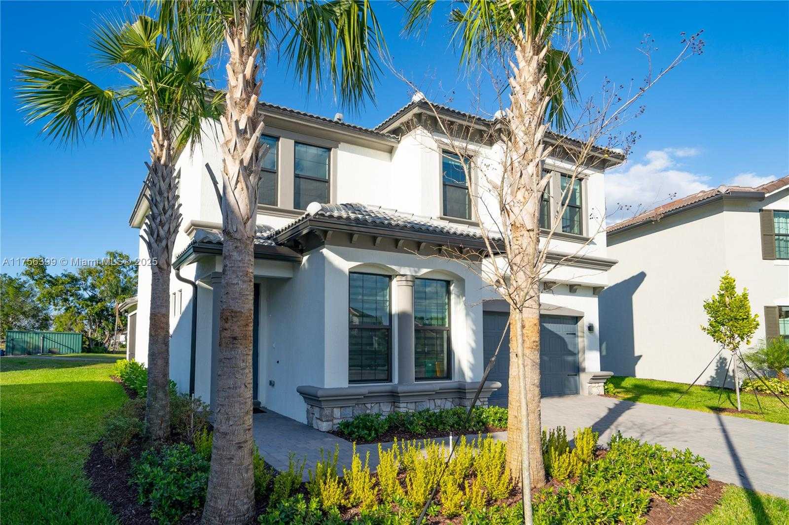 Small Image of 7681 NORTH WEST 84TH LN, Tamarac Number 8