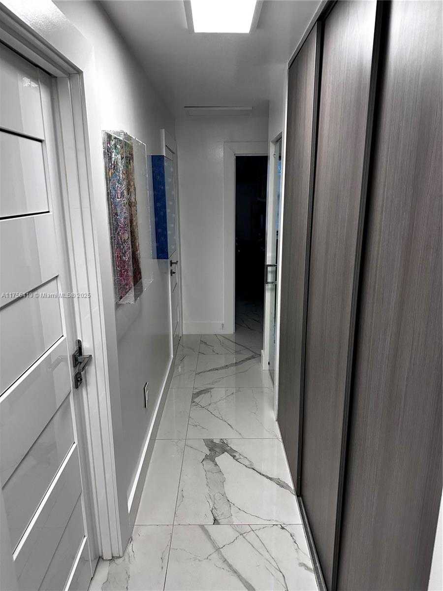 Small Image of 18801 SOUTH WEST 25TH CT, Miramar Number 8