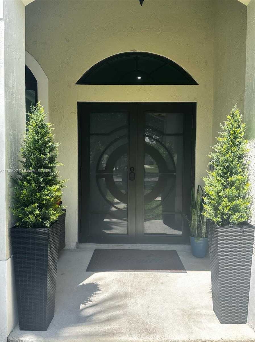 Small Image of 2908 AUGUSTA DR, Homestead Number 2