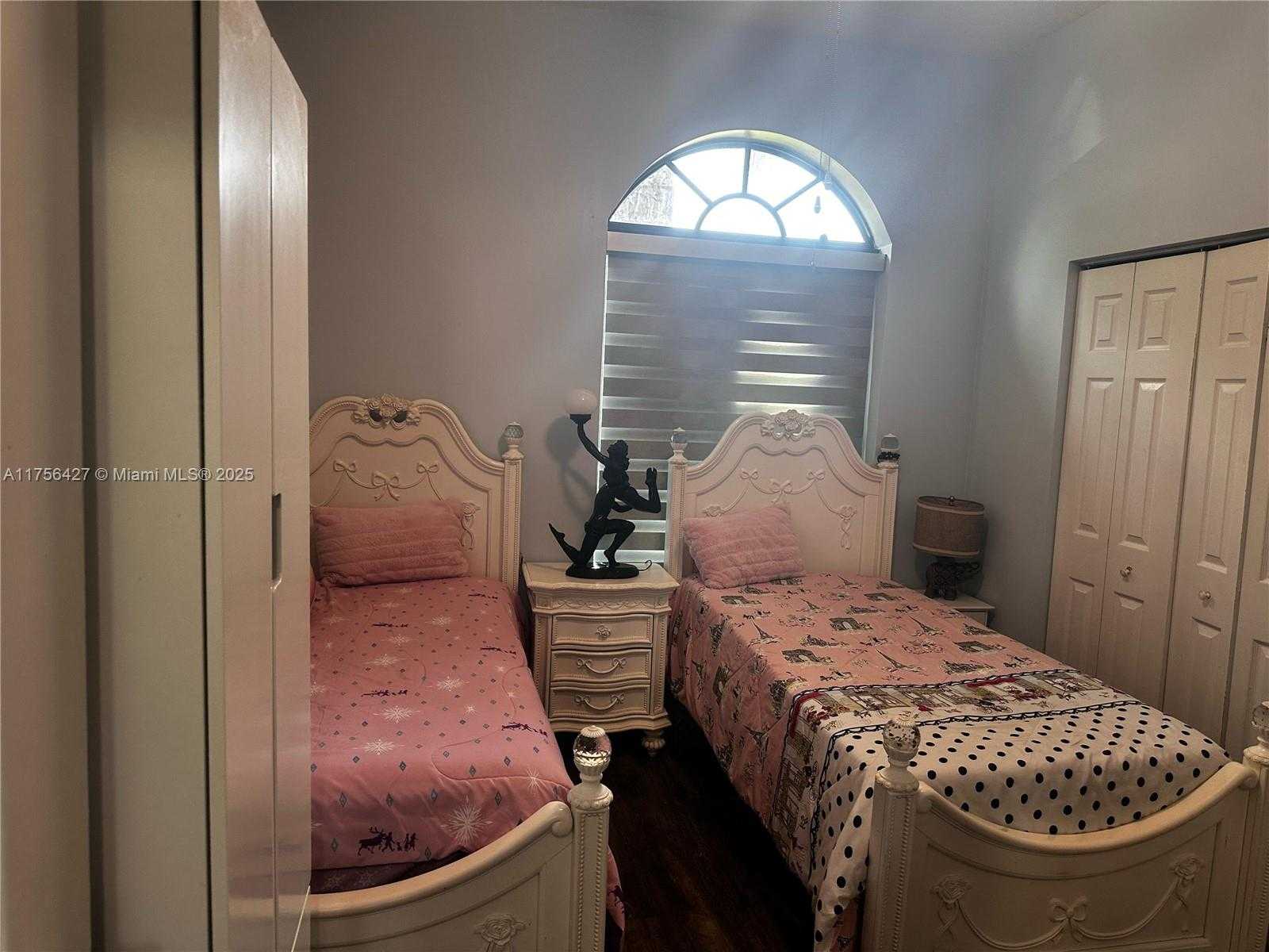 Small Image of 2908 AUGUSTA DR, Homestead Number 20